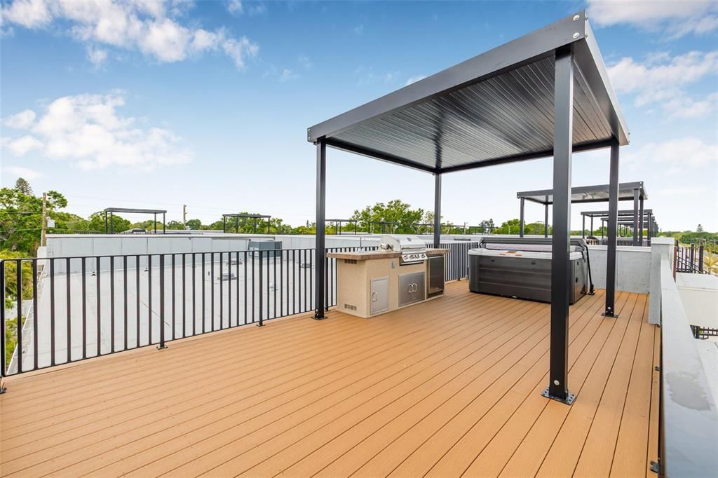 For Sale: $829,000 (4 beds, 3 baths, 1976 Square Feet)