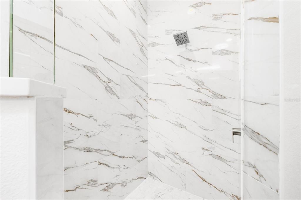 For Sale: $829,000 (4 beds, 3 baths, 1976 Square Feet)