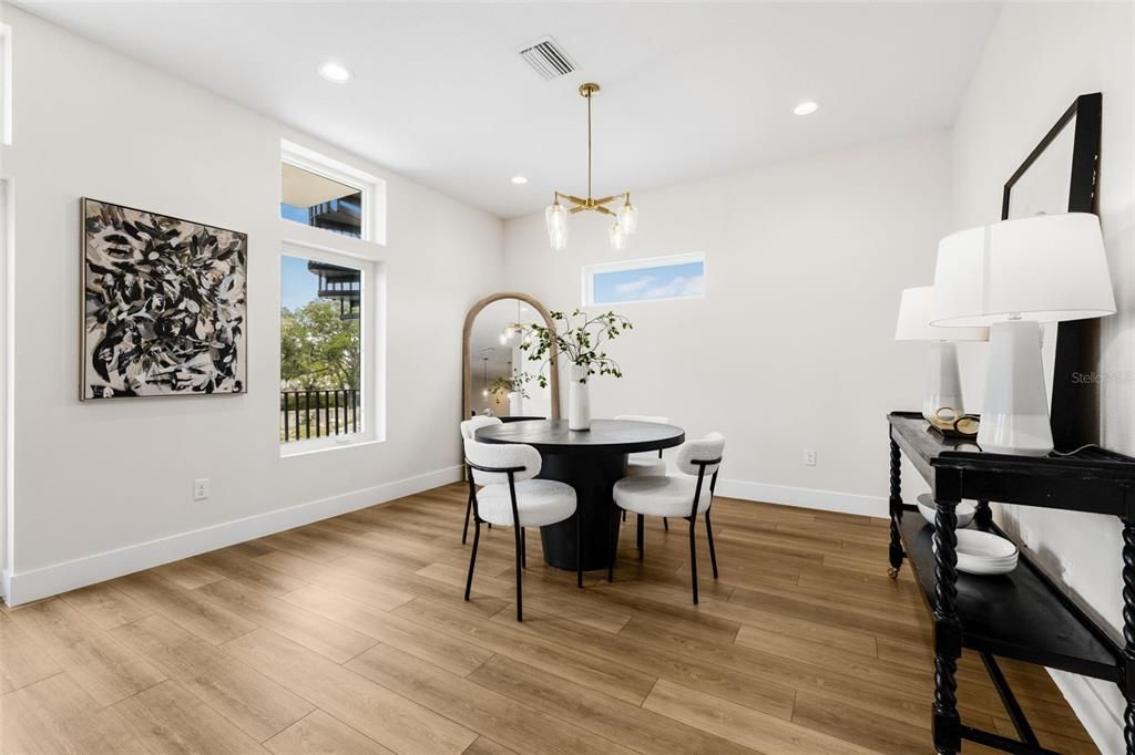 For Sale: $829,000 (4 beds, 3 baths, 1976 Square Feet)