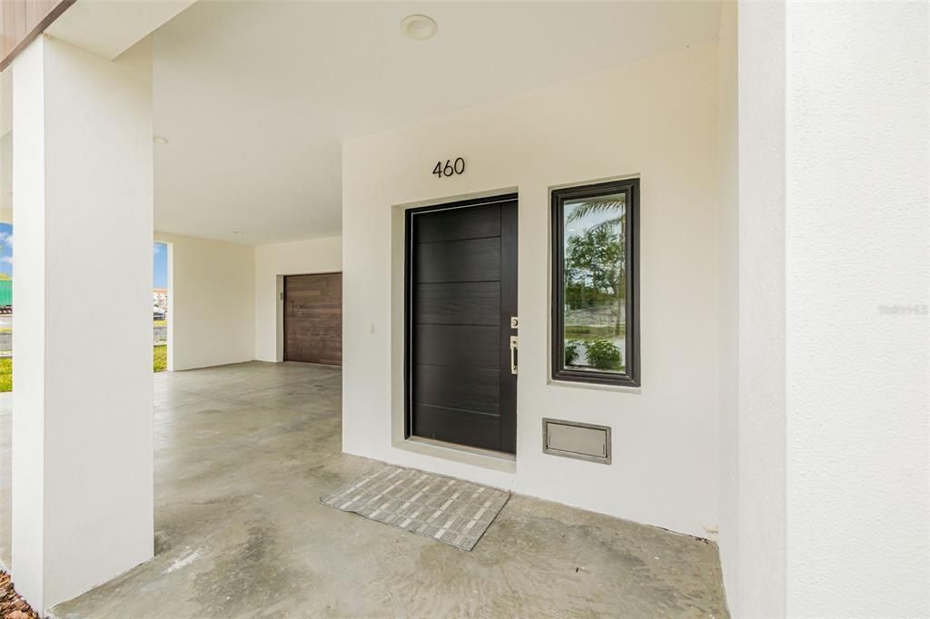 For Sale: $829,000 (4 beds, 3 baths, 1976 Square Feet)