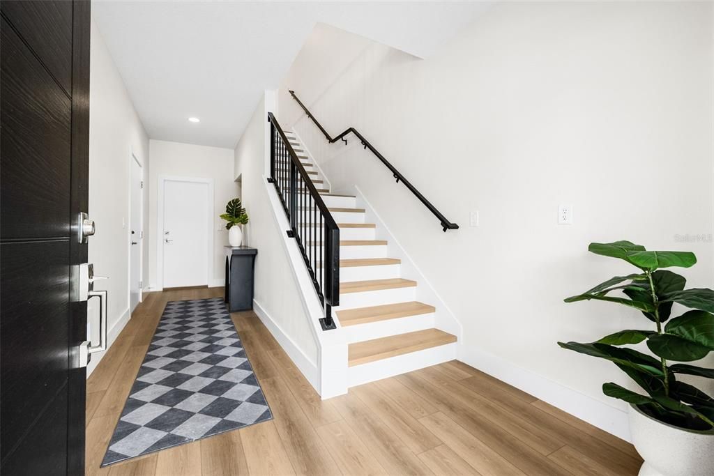 For Sale: $829,000 (4 beds, 3 baths, 1976 Square Feet)