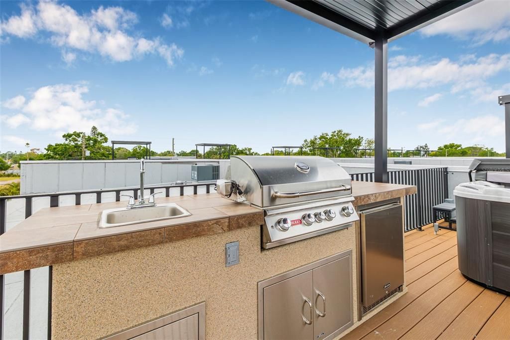 For Sale: $829,000 (4 beds, 3 baths, 1976 Square Feet)