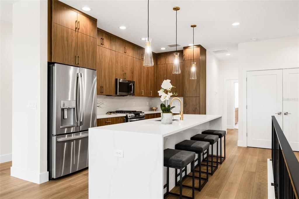 For Sale: $829,000 (4 beds, 3 baths, 1976 Square Feet)