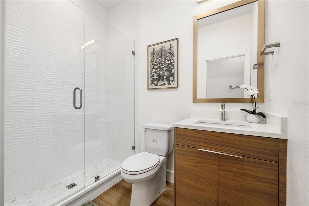 For Sale: $829,000 (4 beds, 3 baths, 1976 Square Feet)