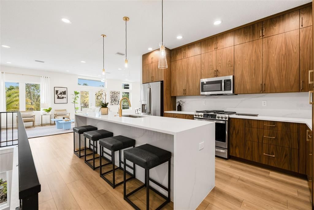 For Sale: $829,000 (4 beds, 3 baths, 1976 Square Feet)