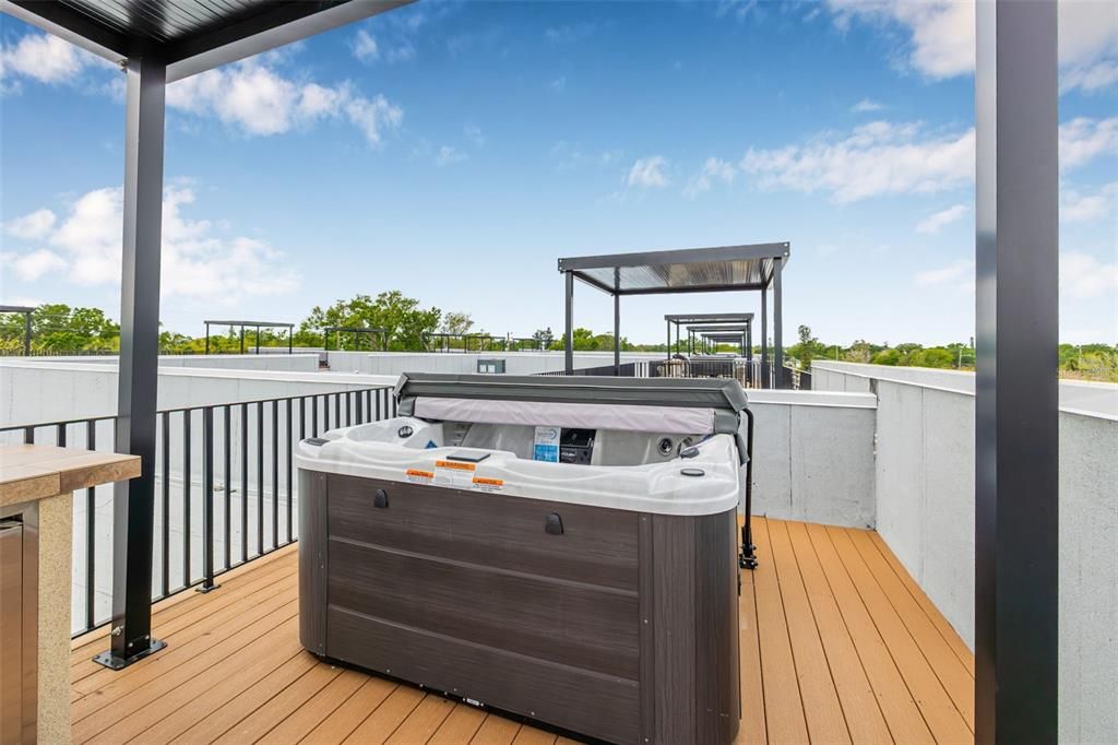 For Sale: $829,000 (4 beds, 3 baths, 1976 Square Feet)