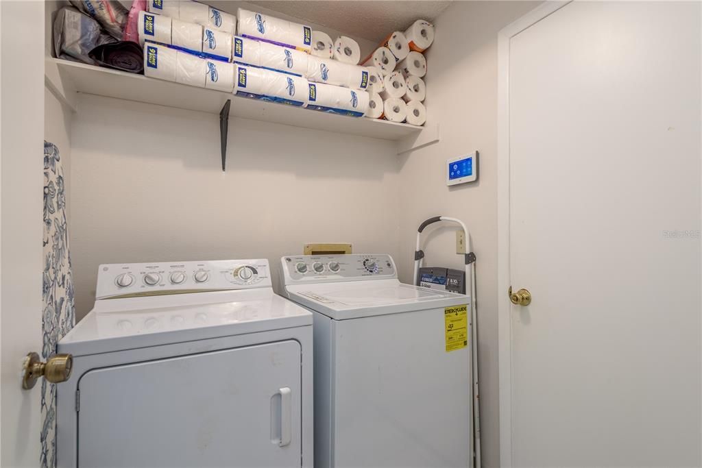 En Venta: $450,000 (3 camas, 2 baños, 1390 Pies cuadrados)