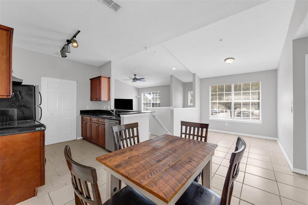 For Sale: $237,000 (3 beds, 2 baths, 1266 Square Feet)