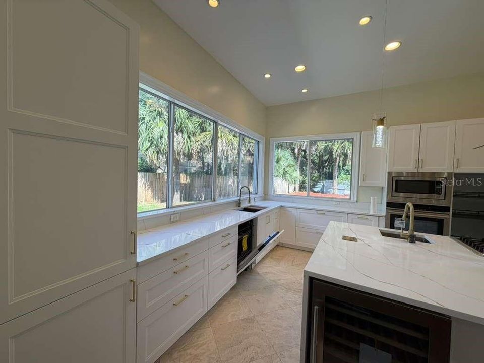 待售: $849,900 (4 贝兹, 3 浴室, 3924 平方英尺)