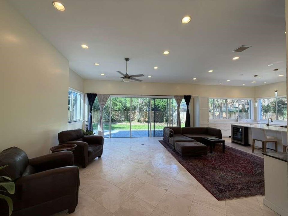 待售: $849,900 (4 贝兹, 3 浴室, 3924 平方英尺)