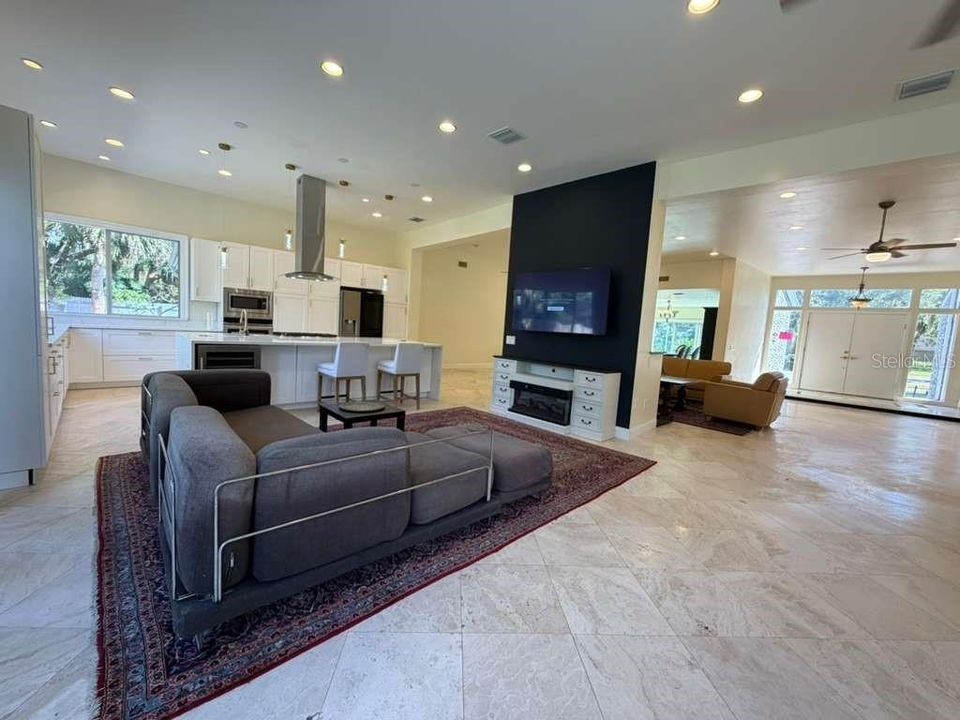 待售: $849,900 (4 贝兹, 3 浴室, 3924 平方英尺)