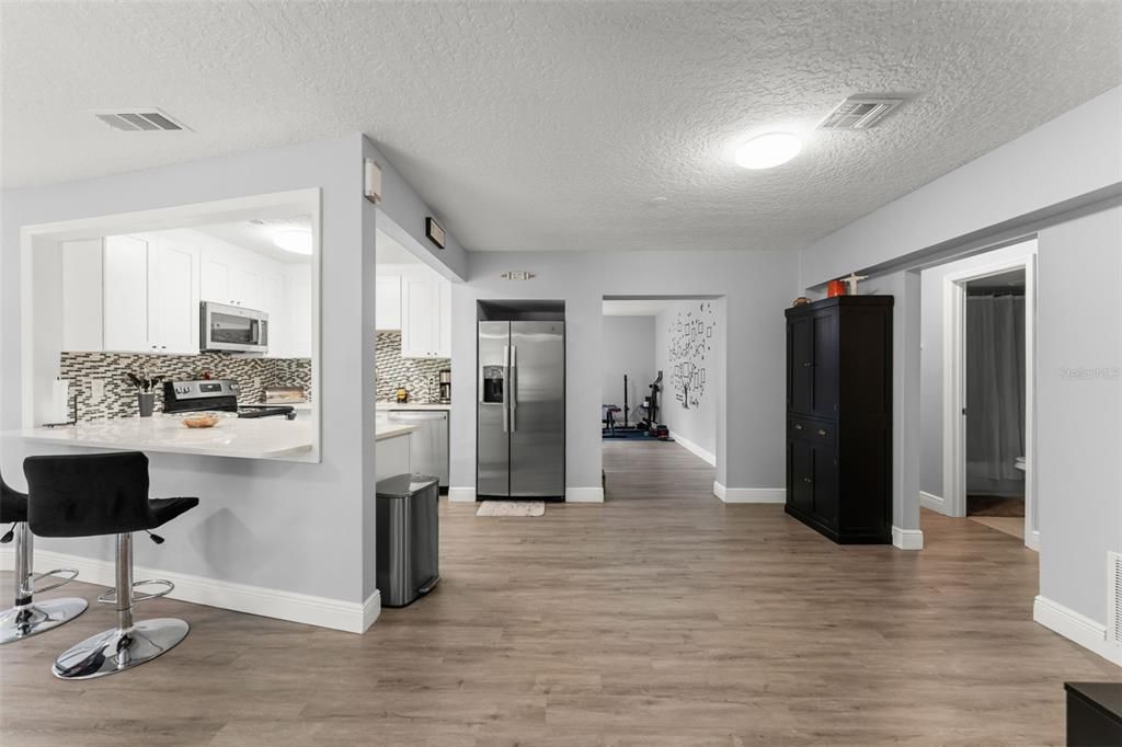 For Sale: $355,000 (4 beds, 3 baths, 1760 Square Feet)