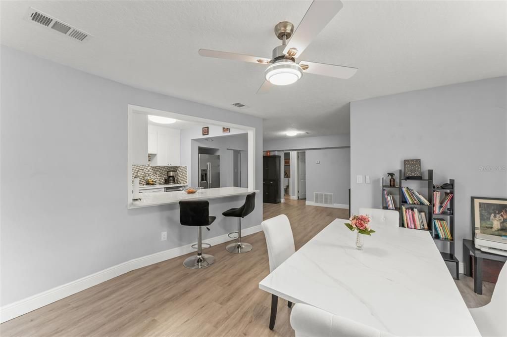 For Sale: $355,000 (4 beds, 3 baths, 1760 Square Feet)