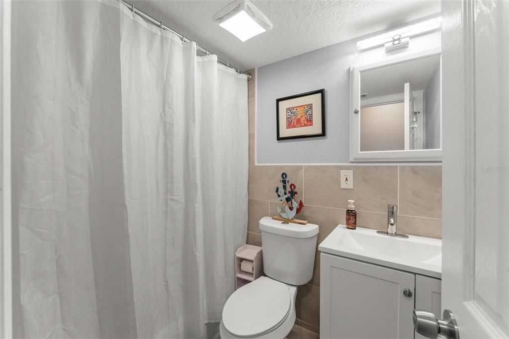 For Sale: $355,000 (4 beds, 3 baths, 1760 Square Feet)