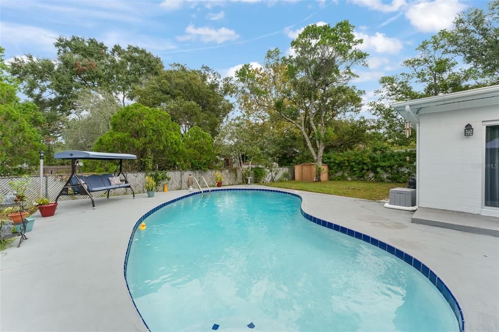 For Sale: $355,000 (4 beds, 3 baths, 1760 Square Feet)