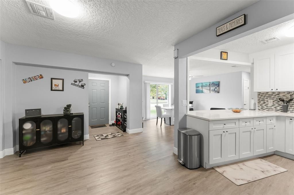 For Sale: $355,000 (4 beds, 3 baths, 1760 Square Feet)