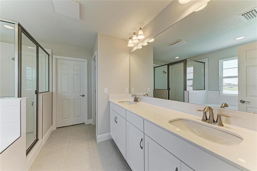 For Sale: $665,883 (5 beds, 3 baths, 3381 Square Feet)