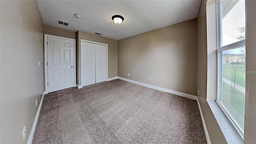 For Rent: $2,350 (3 beds, 2 baths, 1889 Square Feet)