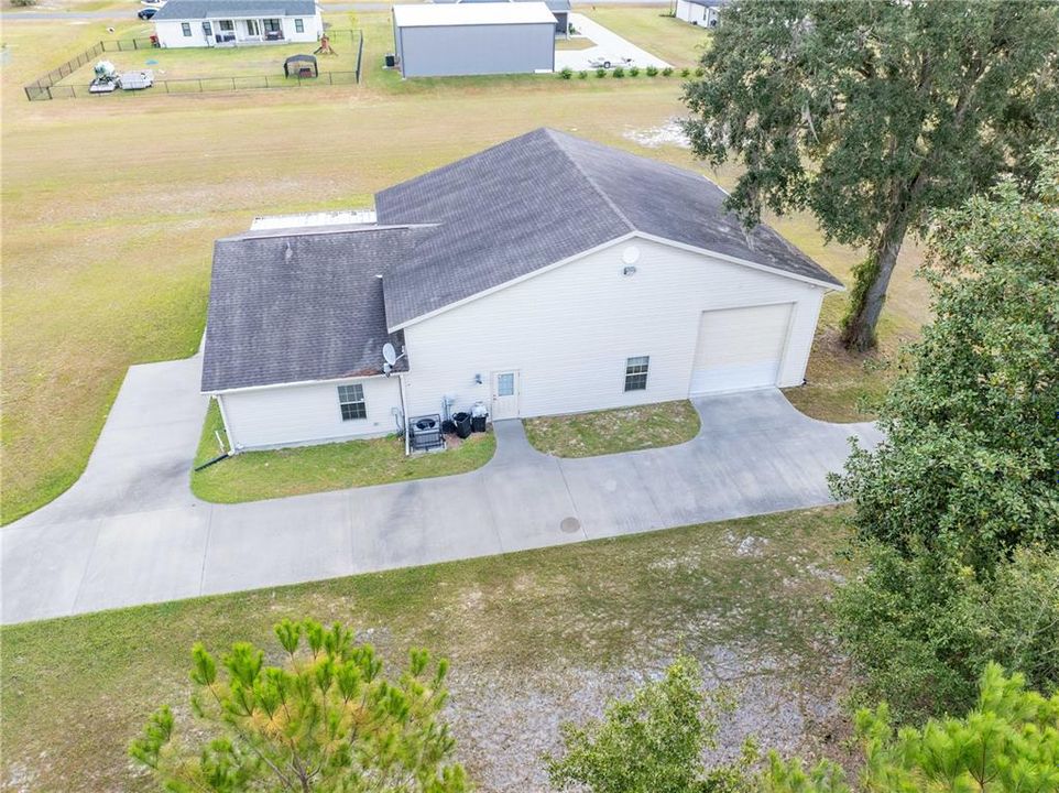 待售: $439,900 (1 贝兹, 1 浴室, 1744 平方英尺)