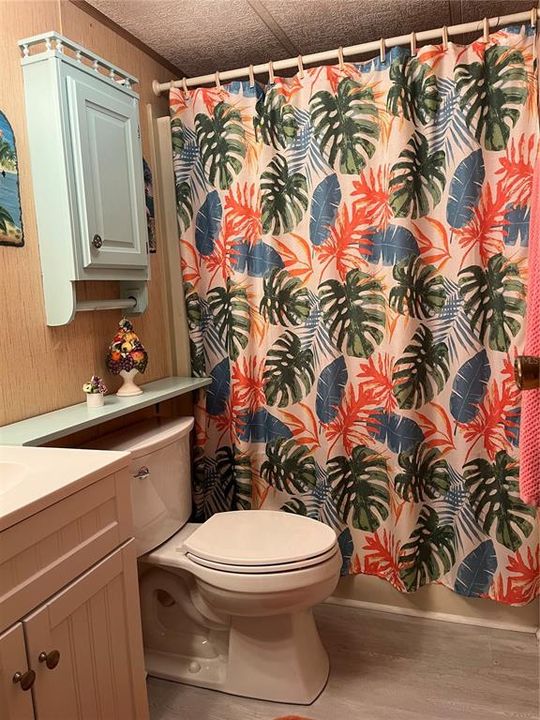 For Sale: $189,000 (2 beds, 2 baths, 1100 Square Feet)