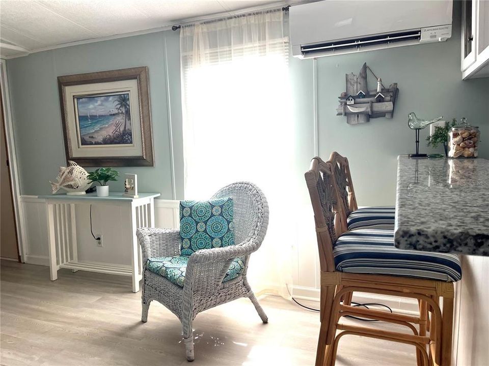 For Sale: $189,000 (2 beds, 2 baths, 1100 Square Feet)