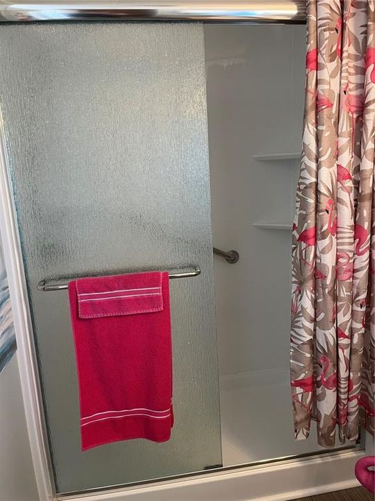 For Sale: $189,000 (2 beds, 2 baths, 1100 Square Feet)