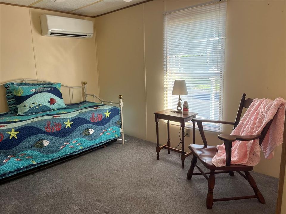 For Sale: $189,000 (2 beds, 2 baths, 1100 Square Feet)