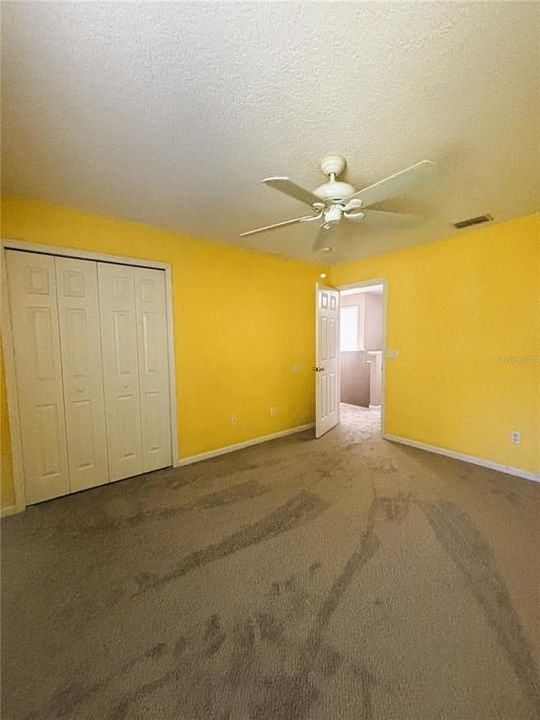 For Rent: $2,499 (5 beds, 2 baths, 1570 Square Feet)