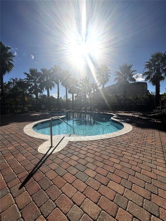 For Rent: $2,499 (5 beds, 2 baths, 1570 Square Feet)