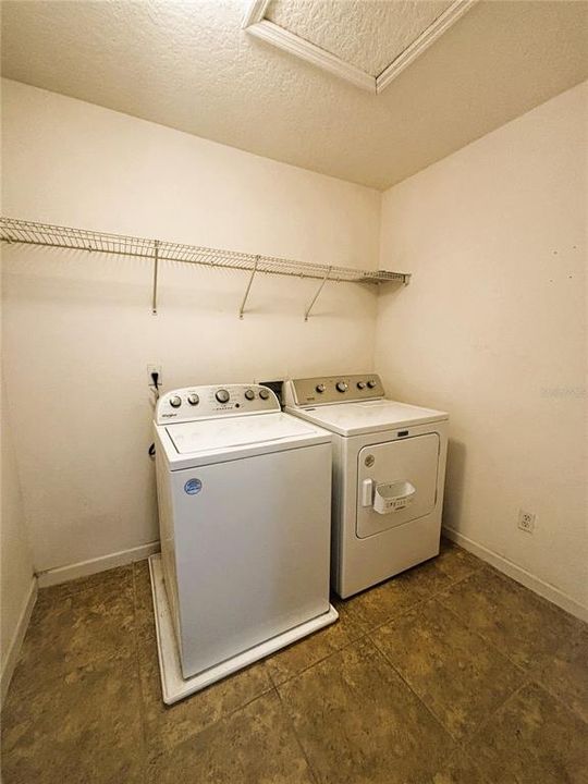 For Rent: $2,499 (5 beds, 2 baths, 1570 Square Feet)