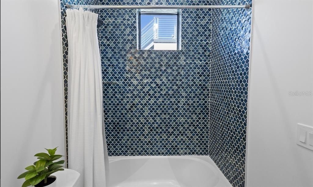 待售: $4,995,000 (8 贝兹, 8 浴室, 3500 平方英尺)