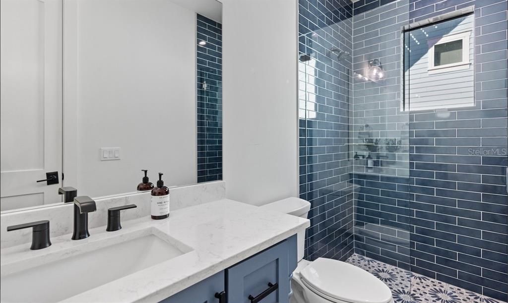 待售: $4,995,000 (8 贝兹, 8 浴室, 3500 平方英尺)