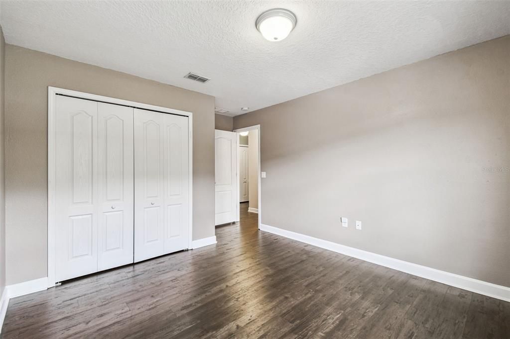 For Sale: $600,000 (6 beds, 4 baths, 3231 Square Feet)