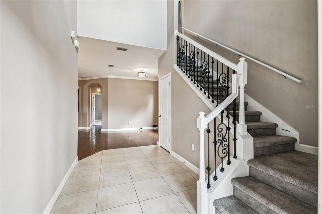 For Sale: $600,000 (6 beds, 4 baths, 3231 Square Feet)