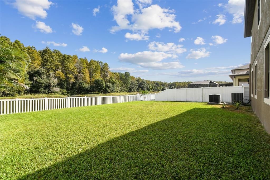 For Sale: $600,000 (6 beds, 4 baths, 3231 Square Feet)