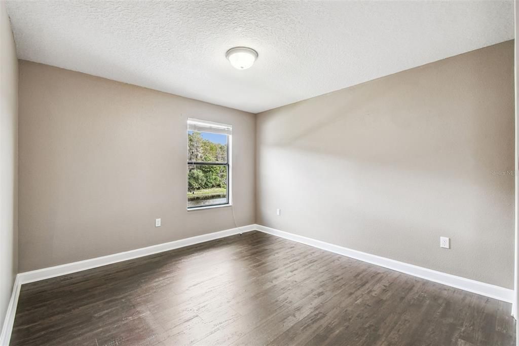 For Sale: $600,000 (6 beds, 4 baths, 3231 Square Feet)