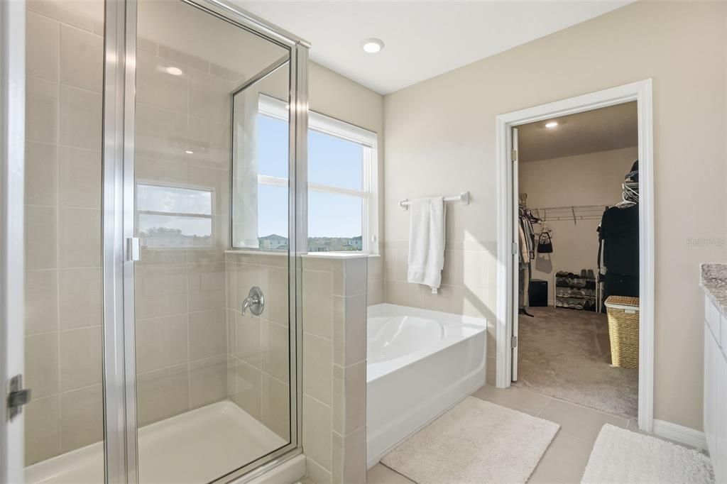 Active With Contract: $500,000 (5 beds, 3 baths, 2934 Square Feet)