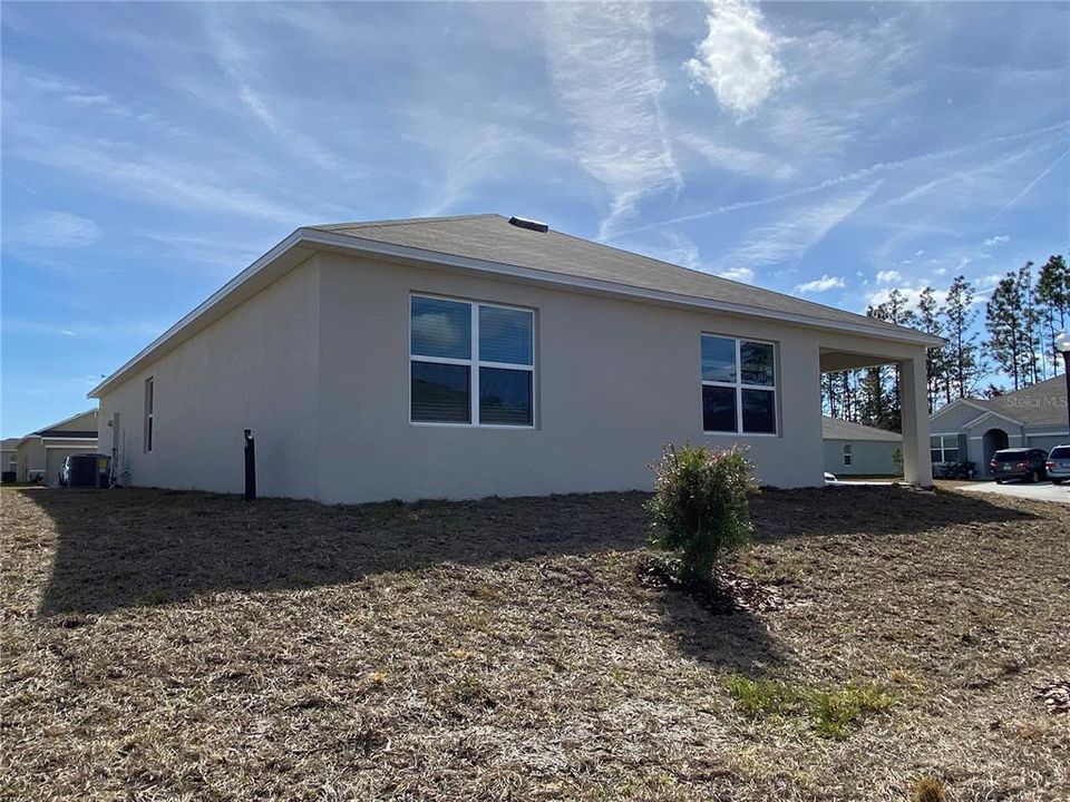 For Rent: $1,900 (4 beds, 2 baths, 1830 Square Feet)