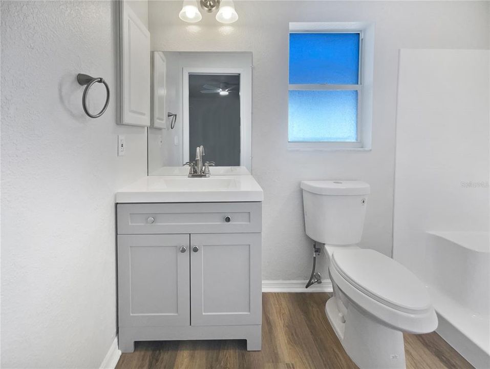 For Sale: $265,000 (3 beds, 2 baths, 1188 Square Feet)