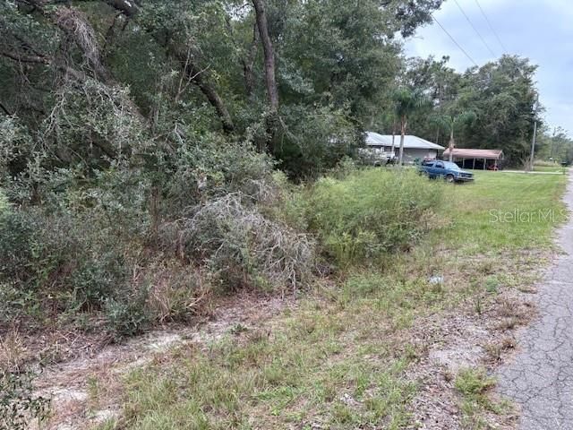 En Venta: $34,990 (0.23 acres)