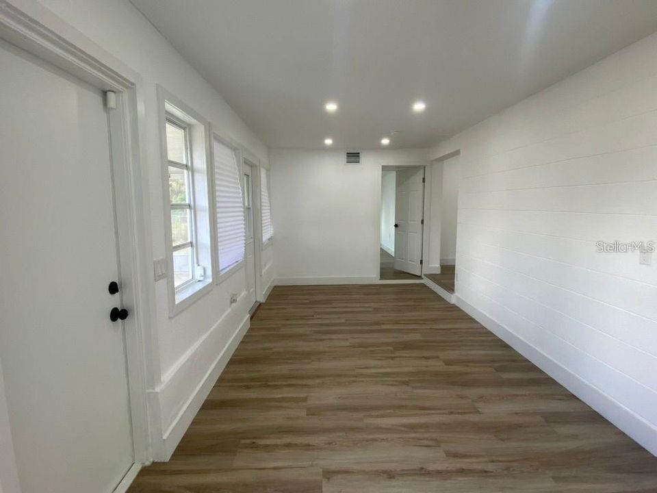 出租: $2,250 (4 贝兹, 2 浴室, 1410 平方英尺)