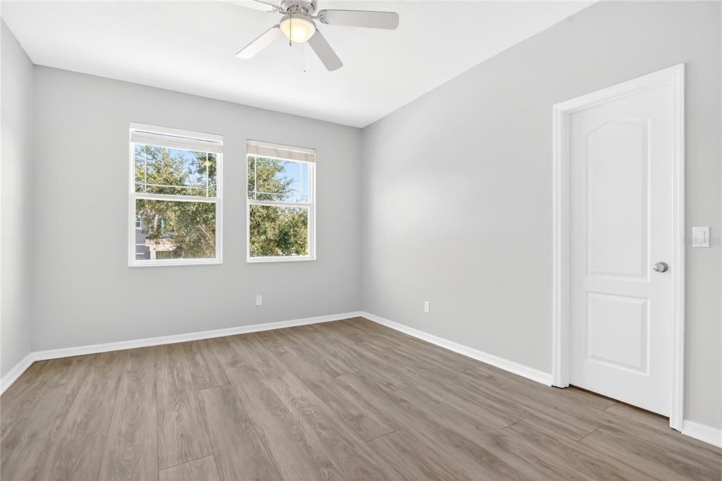 Active With Contract: $729,000 (4 beds, 3 baths, 3517 Square Feet)