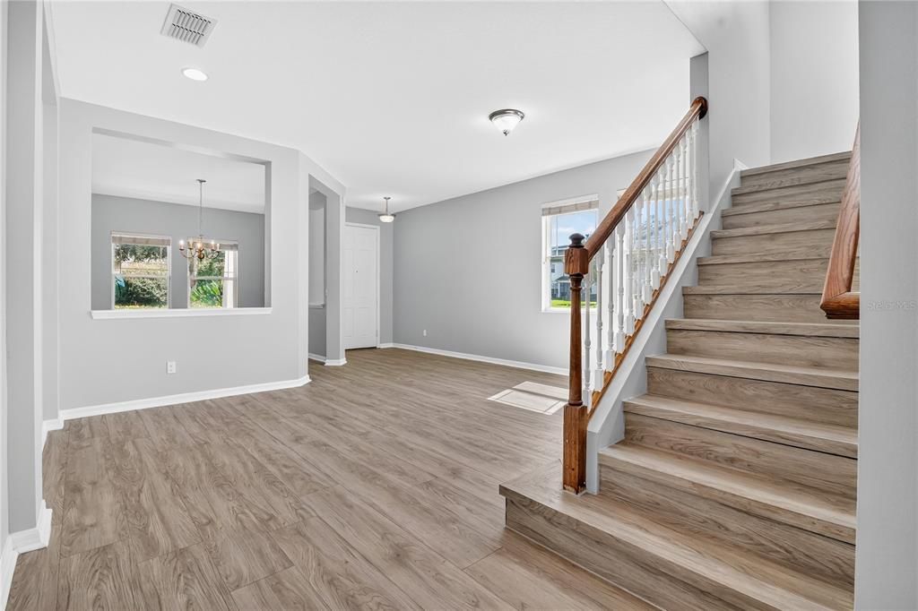 Active With Contract: $729,000 (4 beds, 3 baths, 3517 Square Feet)