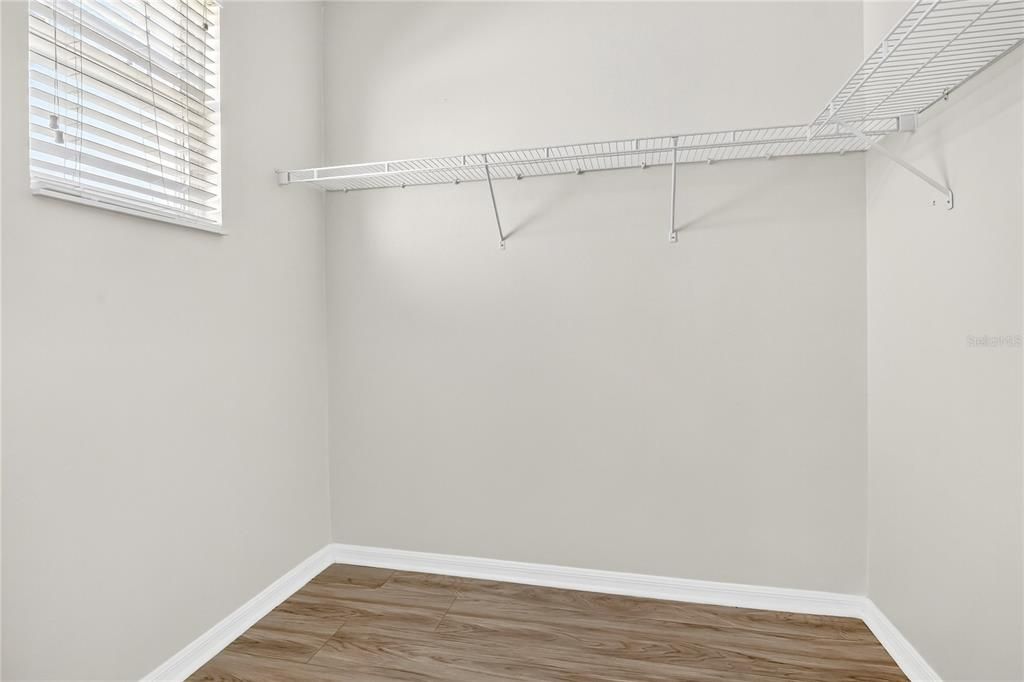 Active With Contract: $729,000 (4 beds, 3 baths, 3517 Square Feet)