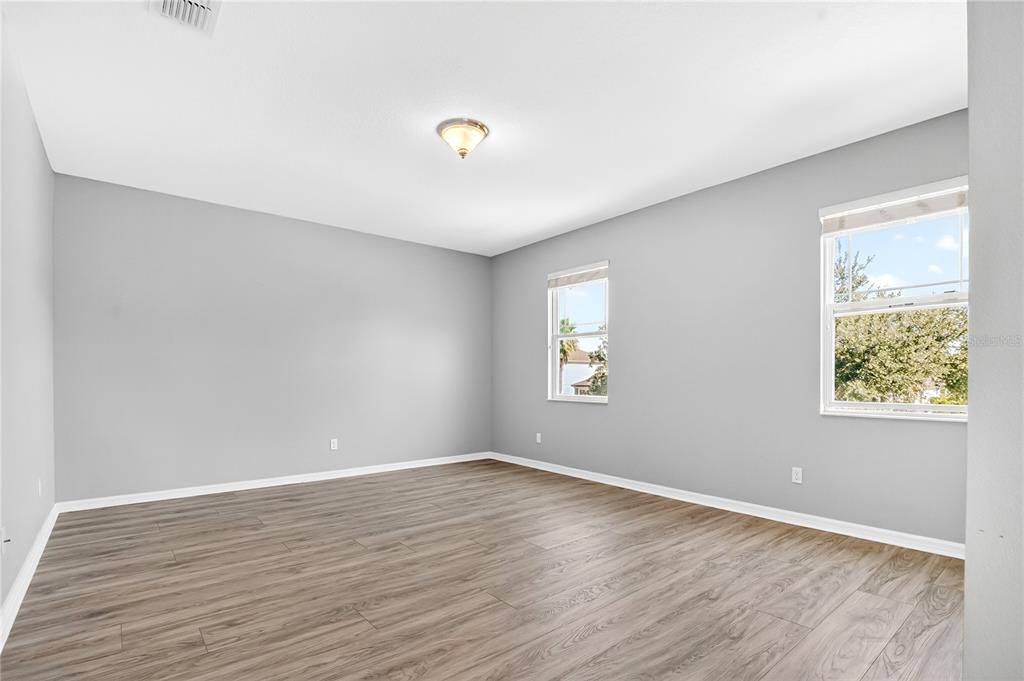 Active With Contract: $729,000 (4 beds, 3 baths, 3517 Square Feet)