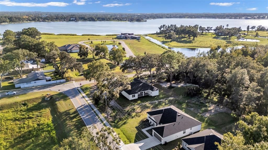 待售: $699,900 (4 贝兹, 3 浴室, 2440 平方英尺)