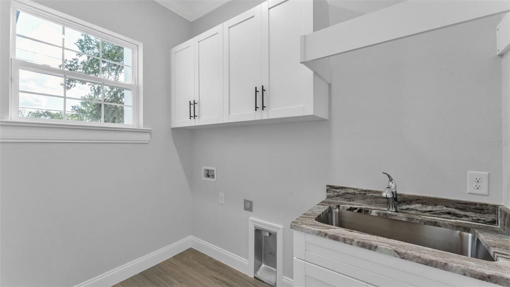 待售: $699,900 (4 贝兹, 3 浴室, 2440 平方英尺)