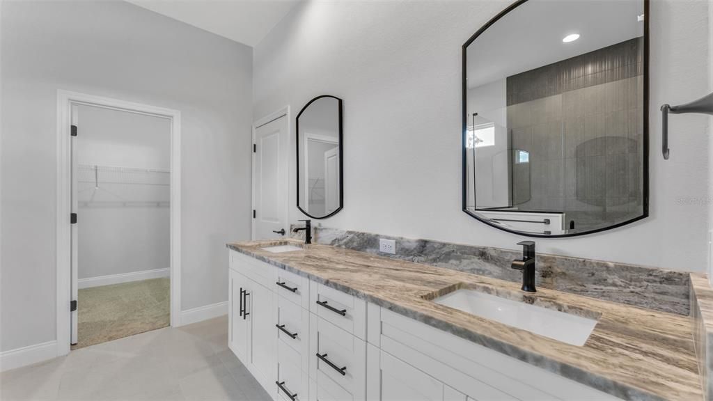 待售: $699,900 (4 贝兹, 3 浴室, 2440 平方英尺)