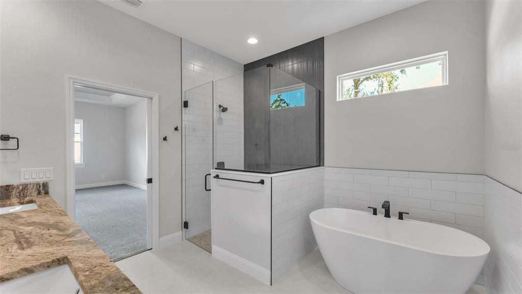 待售: $699,900 (4 贝兹, 3 浴室, 2440 平方英尺)