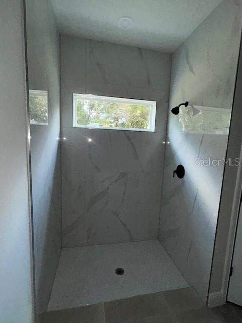 For Rent: $1,950 (4 beds, 2 baths, 1850 Square Feet)